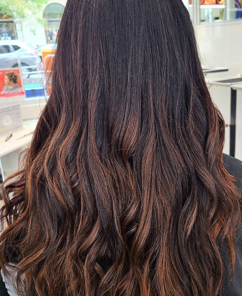 Try This Adorable Brown Hair With Highlights Ideas To Change Your Look 15