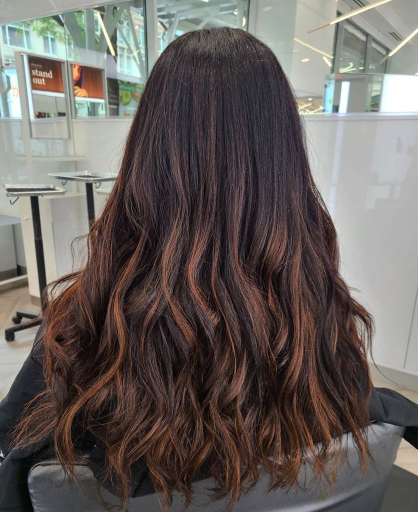 Try This Adorable Brown Hair With Highlights Ideas To Change Your Look 19