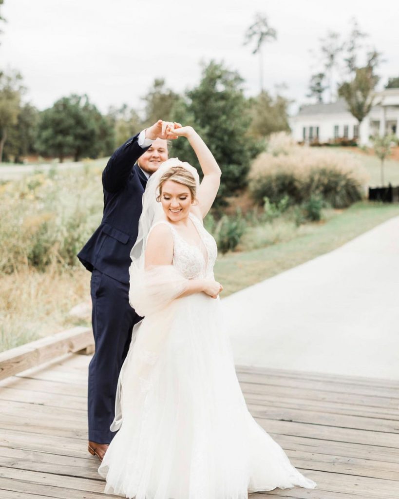 20 Inspiring Fall Wedding Photography Ideas For Your Memorable Moments 2
