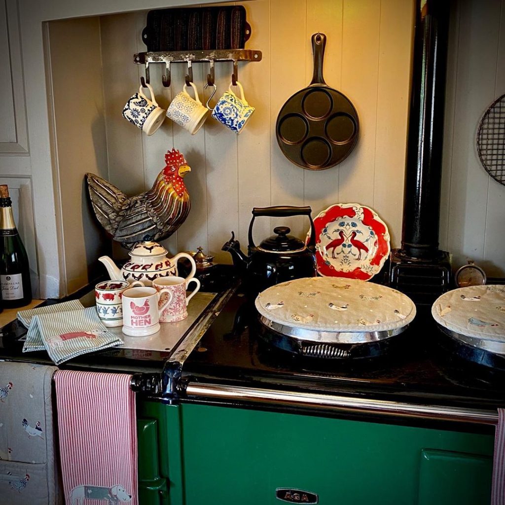 60 Timeless And Classics Country Farmhouse Kitchen Design Ideas 32