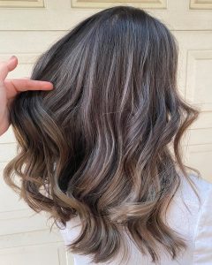 partial highlights on blonde hair