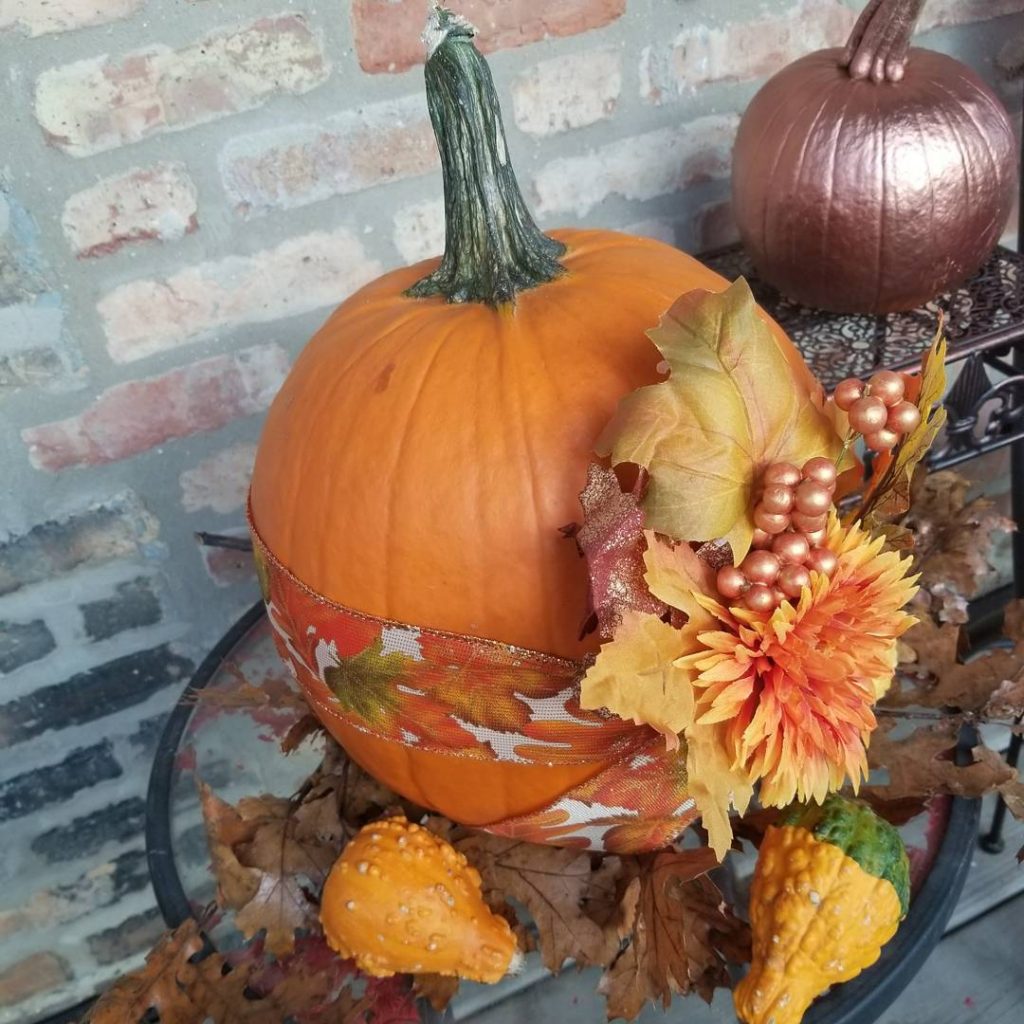 80+ Creative Fall Decoration Ideas With Pumpkins You Will Totally Love (17)