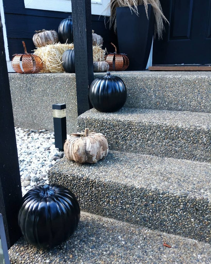 80+ Creative Fall Decoration Ideas With Pumpkins You Will Totally Love (24)