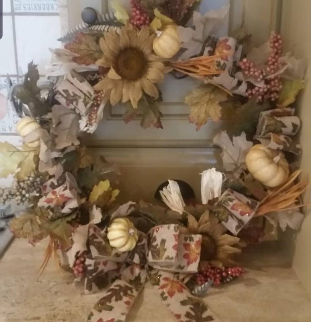 80+ Creative Fall Decoration Ideas With Pumpkins You Will Totally Love (25)