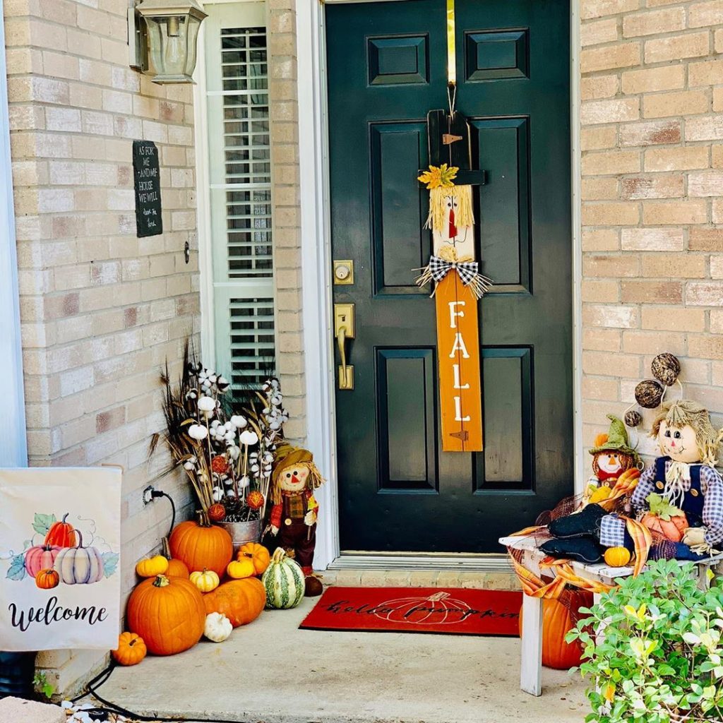 80+ Creative Fall Decoration Ideas With Pumpkins You Will Totally Love (27)