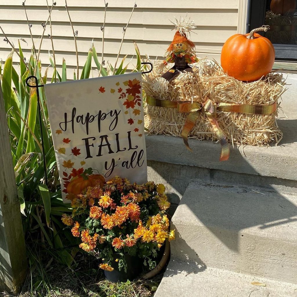 80+ Creative Fall Decoration Ideas With Pumpkins You Will Totally Love (67)