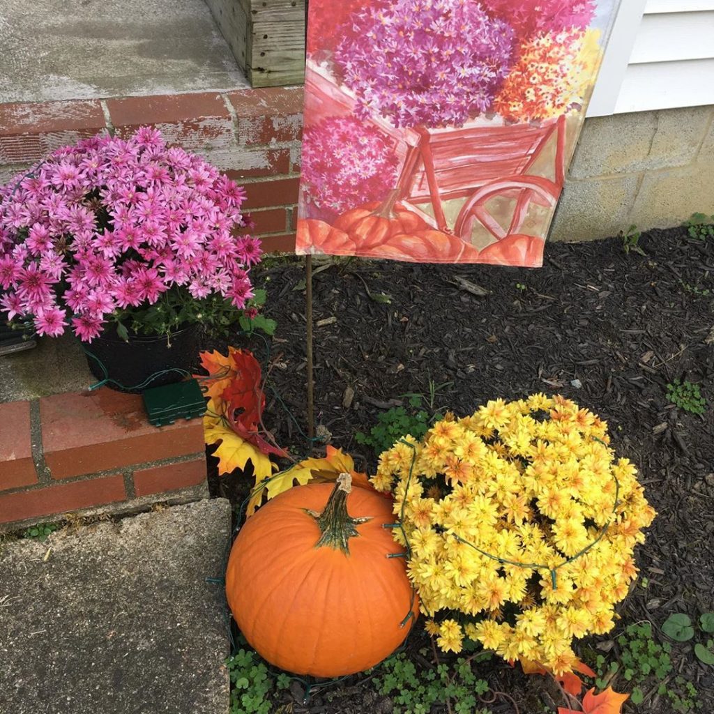 80+ Creative Fall Decoration Ideas With Pumpkins You Will Totally Love (81)