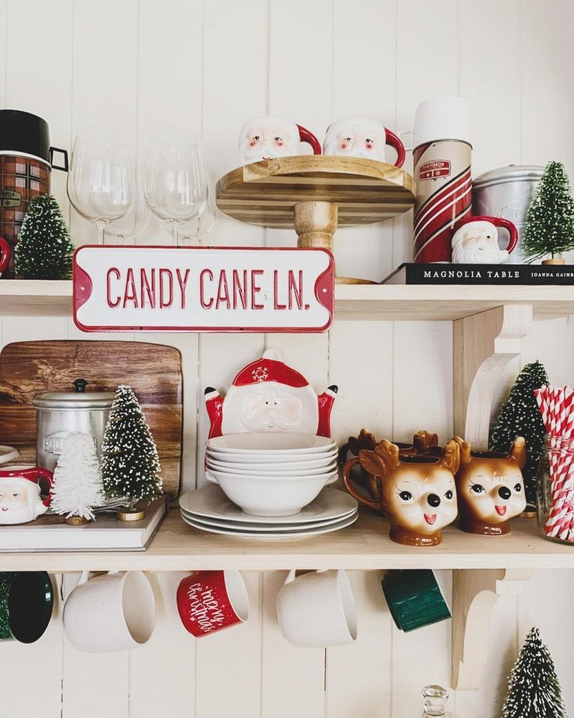 100 Cozy Farmhouse Christmas Decor Ideas To Makes Your Home Feel Warm 39