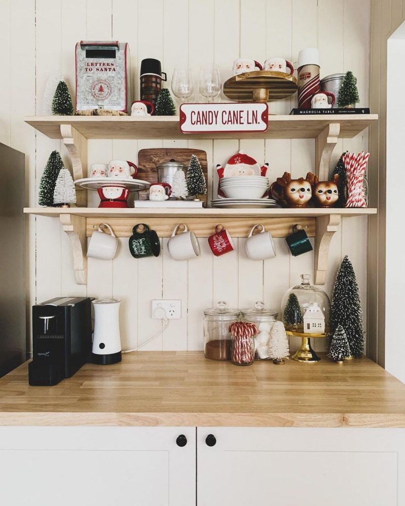 100 Cozy Farmhouse Christmas Decor Ideas To Makes Your Home Feel Warm 64
