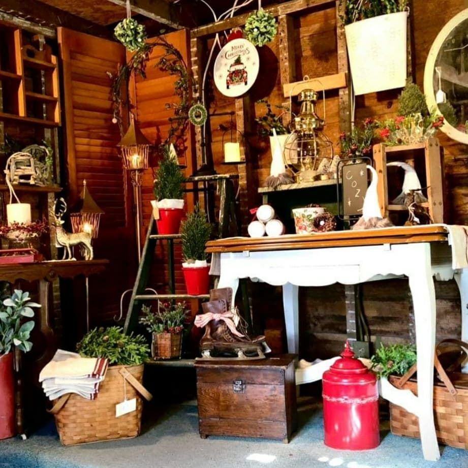 100 Cozy Farmhouse Christmas Decor Ideas To Makes Your Home Feel Warm 84