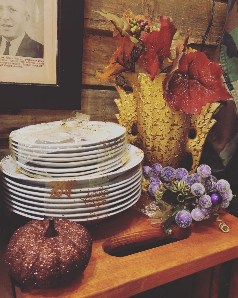 100 Thanksgiving Decoration Ideas Stylize Your Home With Fall Accents 10