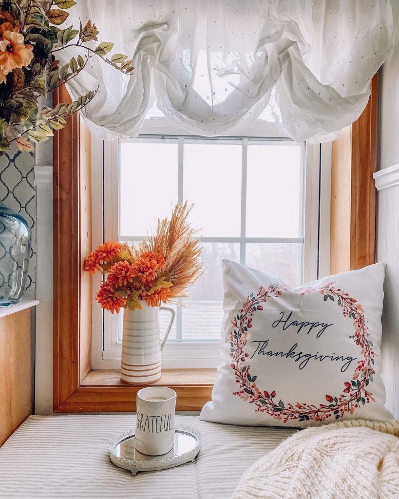 100 Thanksgiving Decoration Ideas Stylize Your Home With Fall Accents 3