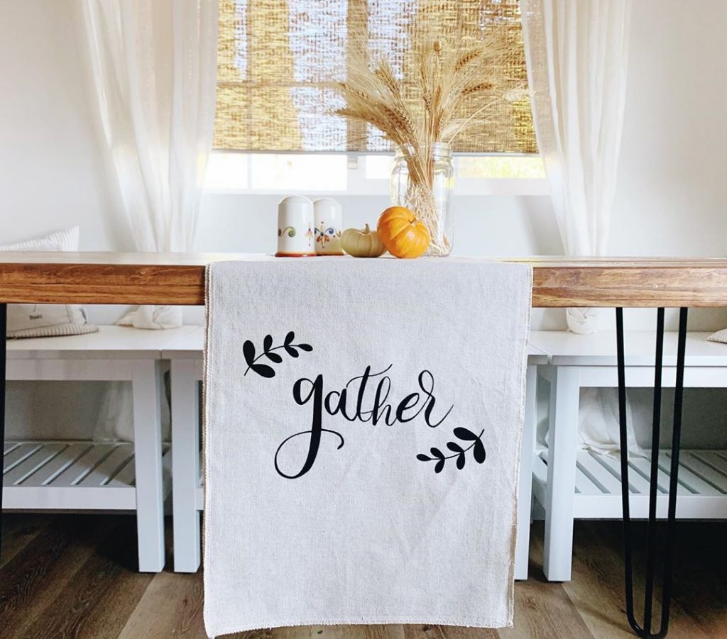 100 Thanksgiving Decoration Ideas Stylize Your Home With Fall Accents 38