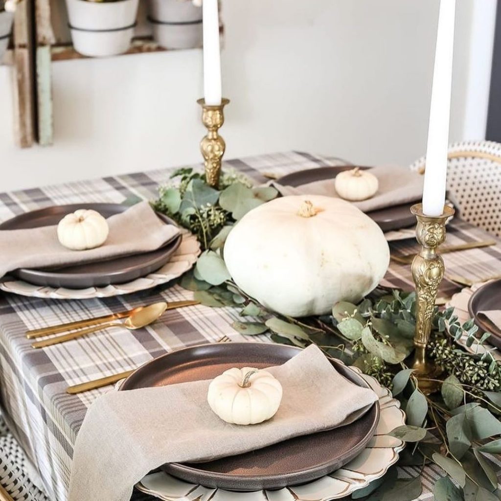 100 Thanksgiving Decoration Ideas Stylize Your Home With Fall Accents 42