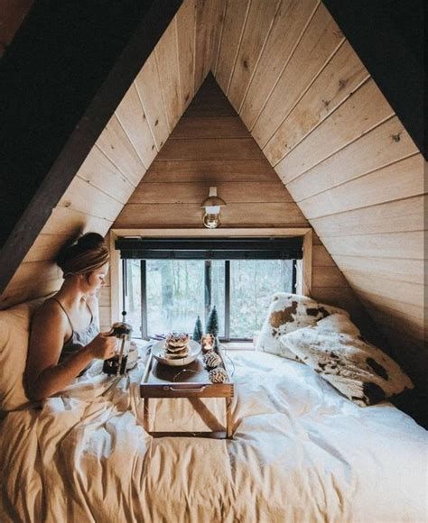 Amazing Attic Bedroom Ideas On A Budget 17