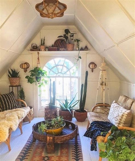 Amazing Attic Bedroom Ideas On A Budget 31