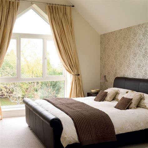 Amazing Attic Bedroom Ideas On A Budget 36