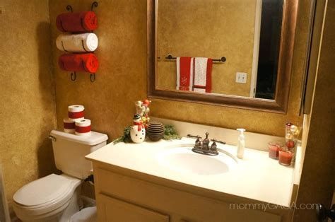 Amazing Christmas Bathroom Decorations That Will Amaze You 10