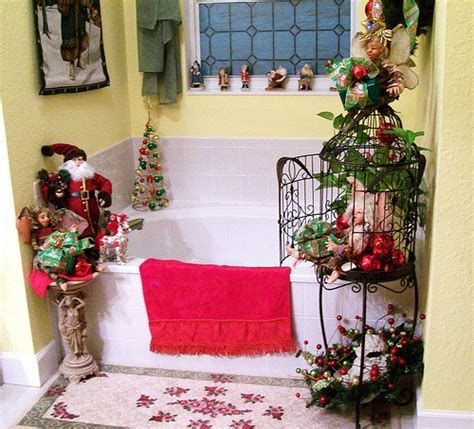 Amazing Christmas Bathroom Decorations That Will Amaze You 23