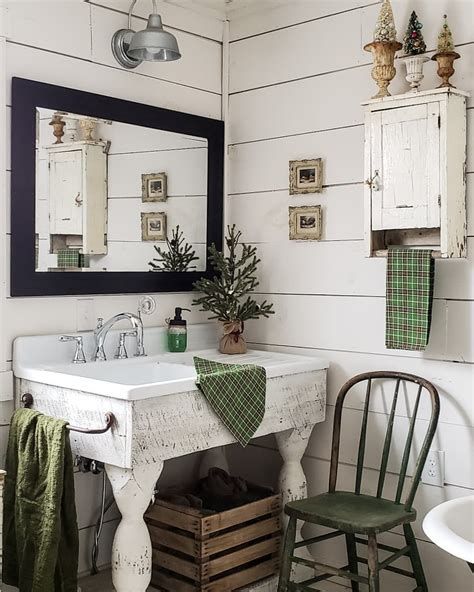 Amazing Christmas Bathroom Decorations That Will Amaze You 33