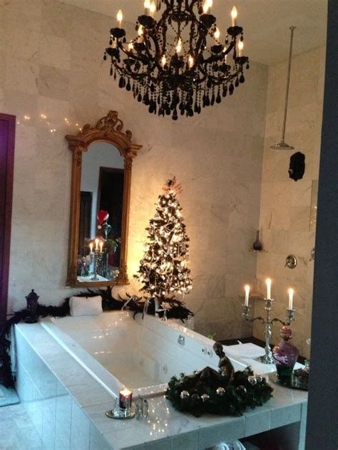 Amazing Christmas Bathroom Decorations That Will Amaze You 41