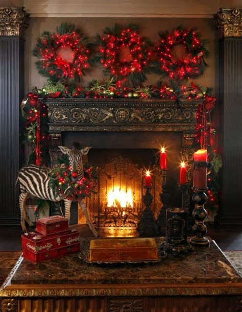 Amazing Christmas Fireplace Decorating Ideas 06