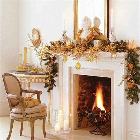 Amazing Christmas Fireplace Decorating Ideas 33