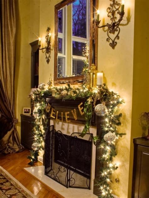 Amazing Christmas Fireplace Decorating Ideas 40