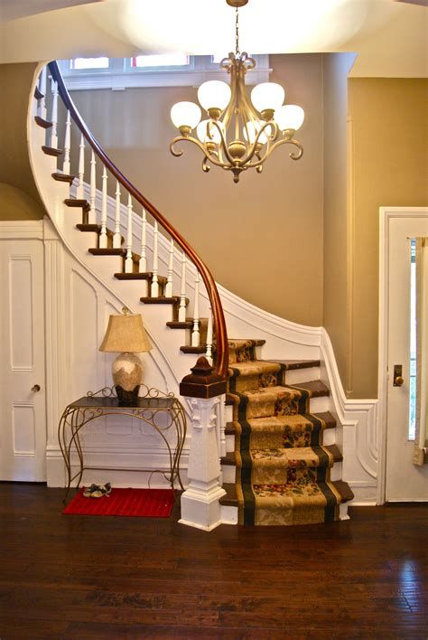 Amazing Victorian Staircases Design Ideas For Beauty And Safety 41