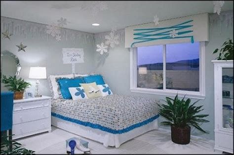Amazing Winter Bedroom Decorating Ideas For Your Comfortable Sleep 01