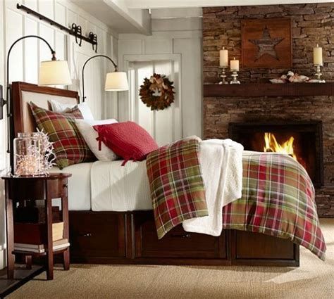 Amazing Winter Bedroom Decorating Ideas For Your Comfortable Sleep 21