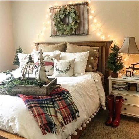 Amazing Winter Bedroom Decorating Ideas For Your Comfortable Sleep 25