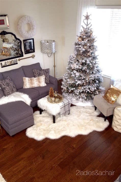 Beautiful Christmas Decorating Ideas For Tiny House 35