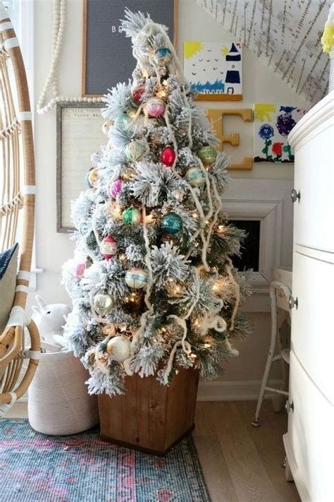 Beautiful Christmas Decorating Ideas For Tiny House 36