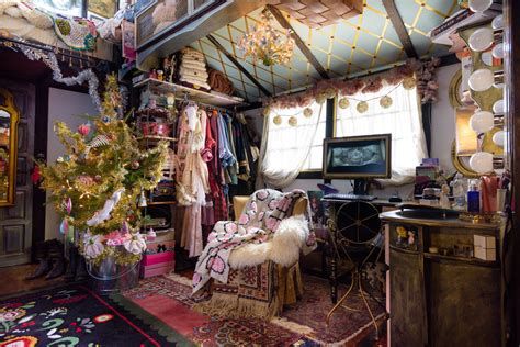 Beautiful Christmas Decorating Ideas For Tiny House 43