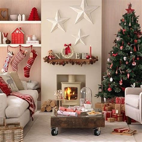 Best Christmas Living Room Decoration Ideas For Your Home 07