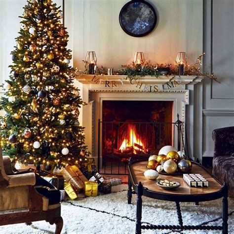 Best Christmas Living Room Decoration Ideas For Your Home 17