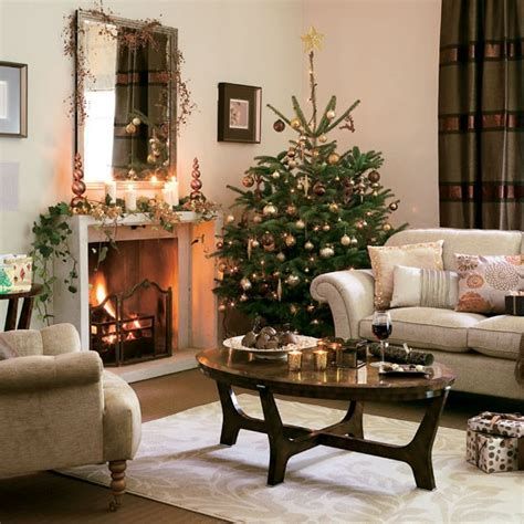 Best Christmas Living Room Decoration Ideas For Your Home 26