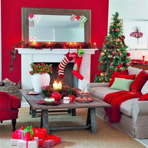 Best Christmas Living Room Decoration Ideas For Your Home 38