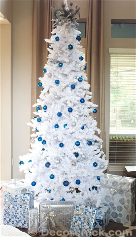 Blue And Silver Christmas Tree Decor Ideas 04