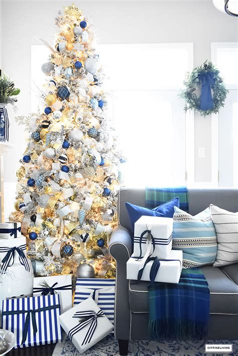 Blue And Silver Christmas Tree Decor Ideas 12