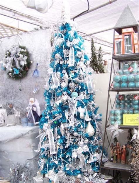 Blue And Silver Christmas Tree Decor Ideas 18