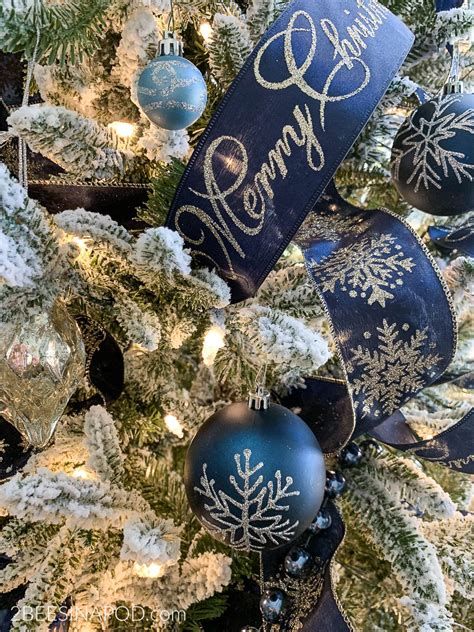 Blue And Silver Christmas Tree Decor Ideas 29