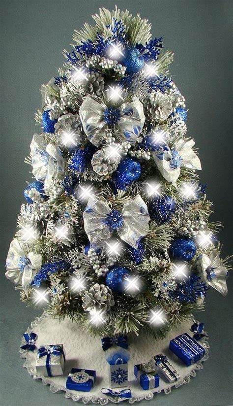Blue And Silver Christmas Tree Decor Ideas 37
