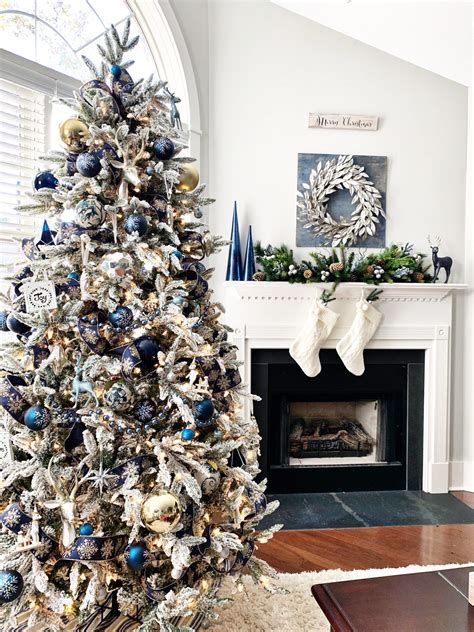 Blue And Silver Christmas Tree Decor Ideas 45
