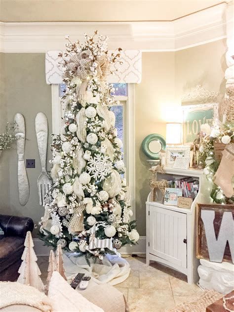 Classy Winter Home Decor For Amazing Christmas Day 39