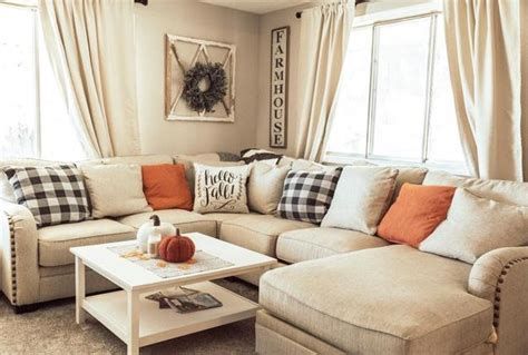 Comfortable Winter Living Room Decor Ideas For Inspiration 11