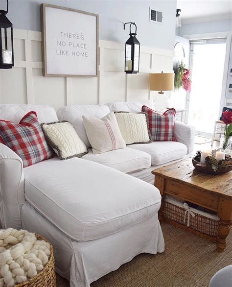 Comfortable Winter Living Room Decor Ideas For Inspiration 33