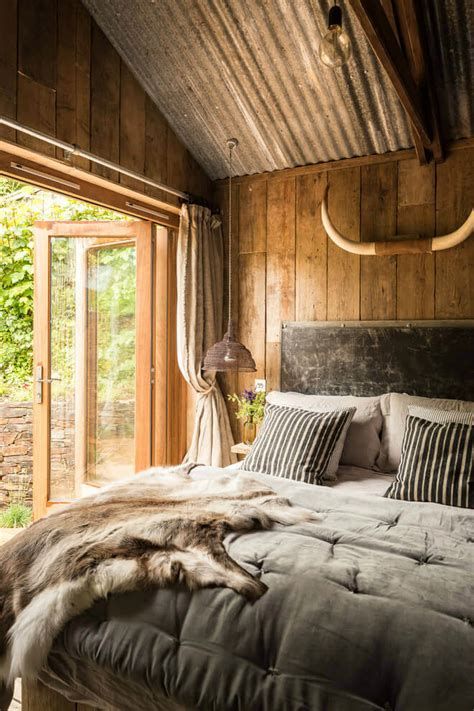 Cozy Rustic Bedroom Interior Designs For This Winter 18