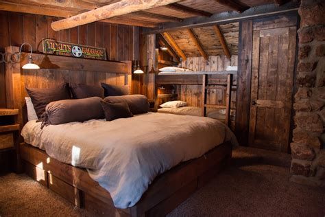 Cozy Rustic Bedroom Interior Designs For This Winter 24